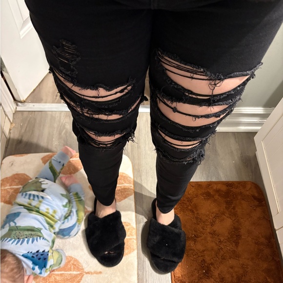 AE Ripped Jeans - Picture 3 of 3